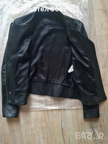 Дамско кожено яке TRUSSARDI естествена кожа  390 лв., снимка 3 - Якета - 51864637