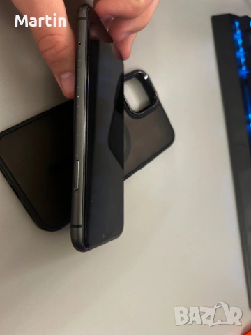 iPhone 11, 64GB, в много добро състояние(кейс+протектор), снимка 3 - Apple iPhone - 54196946