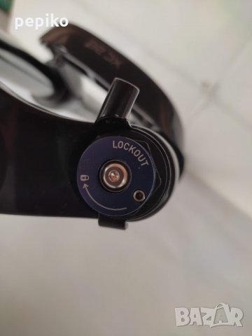 Продавам колела внос от Германия алуминиева вилка 29 цола ROCK SHOX ХС 28 диск, снимка 11 - Части за велосипеди - 33743217