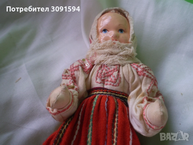 Стара кукра глава порцелан тяло плат ръчно бродирано облекло , снимка 2 - Колекции - 51732134