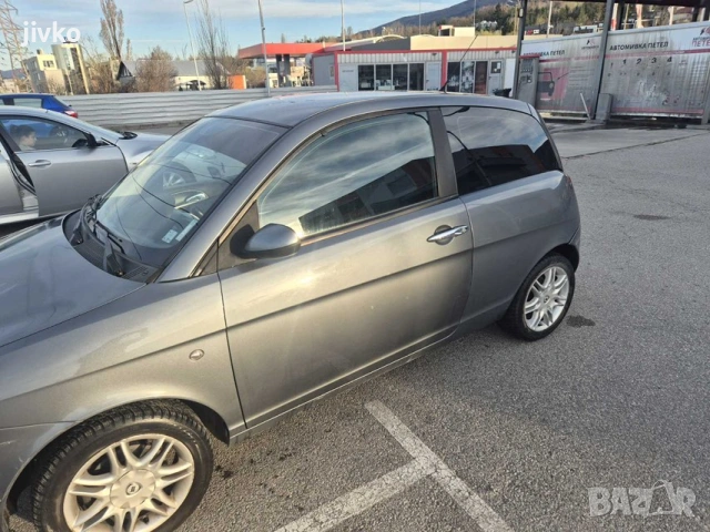 Ланчия Епсилон, снимка 2 - Автомобили и джипове - 54117590