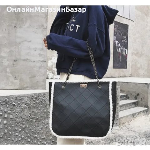 Дамска удобна чанта за ежедневието с пухкава подплата, снимка 2 - Чанти - 44418571