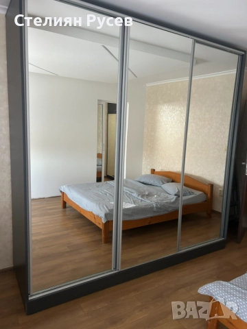 3009 трикрилен MDF МДФ гардероб 240/235см цена 2 000 лв или  1022.58евро   -235см висок, 240см широк, снимка 3 - Гардероби - 51894728