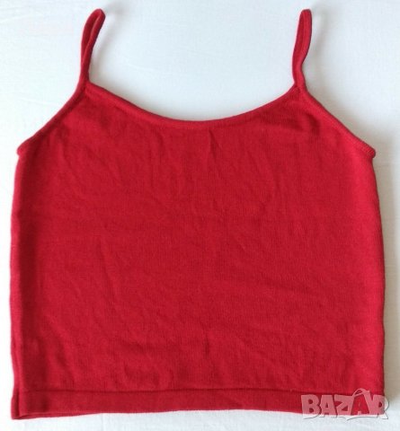 Червен плетен потник с тънки презрамки