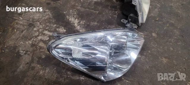 Фар ляв десен Toyota Corolla Verso 04-09г - 150лв, снимка 4 - Части - 49288668