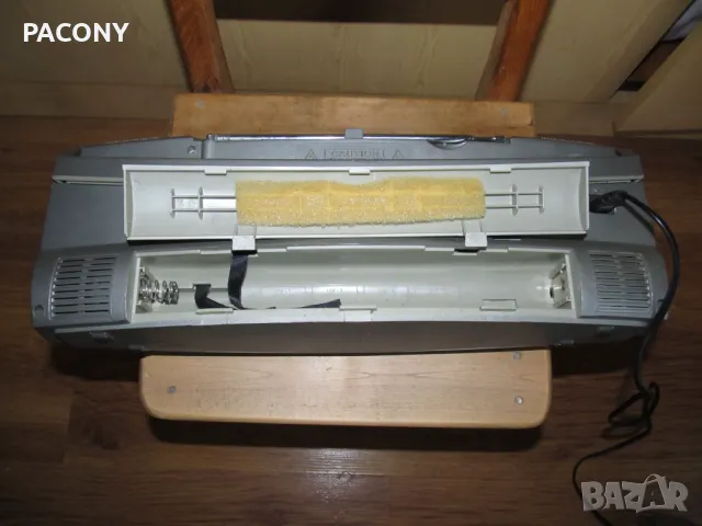 стерео радио касетофон UNIVERSUM - отличен, снимка 6 - Радиокасетофони, транзистори - 49769798