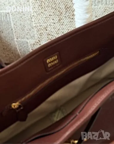 Miu Miu Belair Дамска чанта, кожа, снимка 4 - Чанти - 55930703