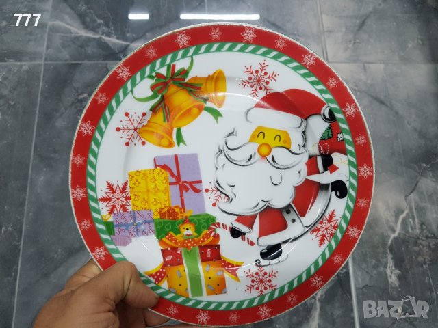 Коледни чинии