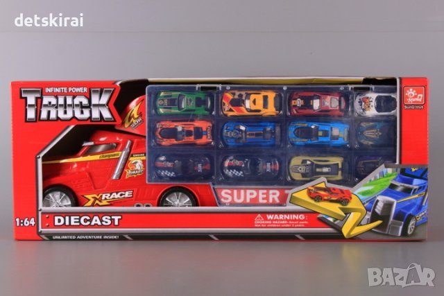 Камион и 12 метални коли