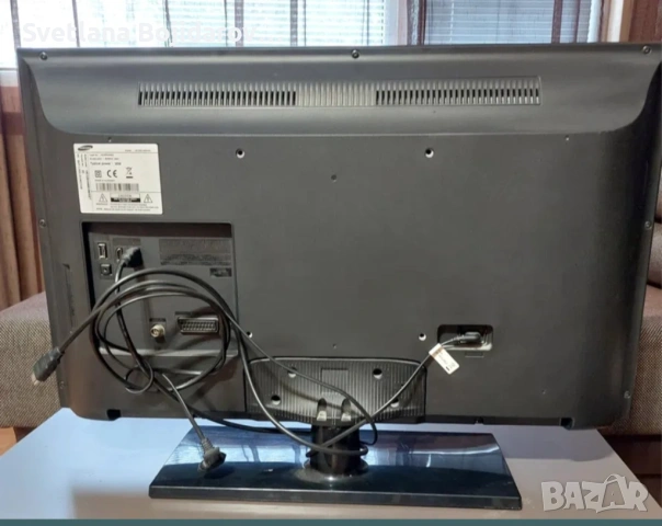 Телевизор Samsung UE32EH4003, снимка 3 - Телевизори - 53876399