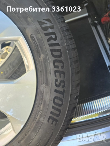 Комплект гуми и джанти Toyota RAV4, снимка 3 - Гуми и джанти - 52431769