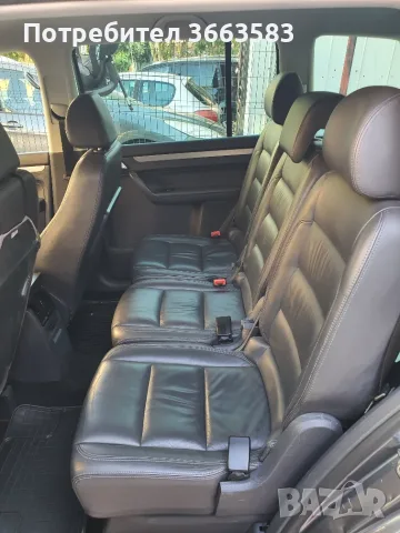 VW Touran 2.0 TDI, снимка 6 - Автомобили и джипове - 55985763