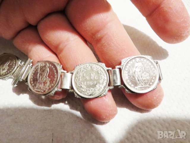 масивна  мъжка сребърна гривна с швейцарски 1/2  франкове  1968,1969, 1970 г. за колекционери, снимка 3 - Антикварни и старинни предмети - 31686627