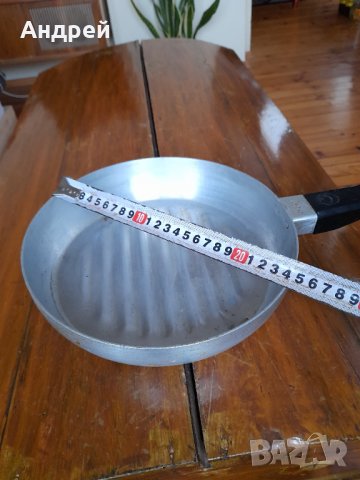 Стар алуминиев тиган #12, снимка 5 - Антикварни и старинни предмети - 35361218