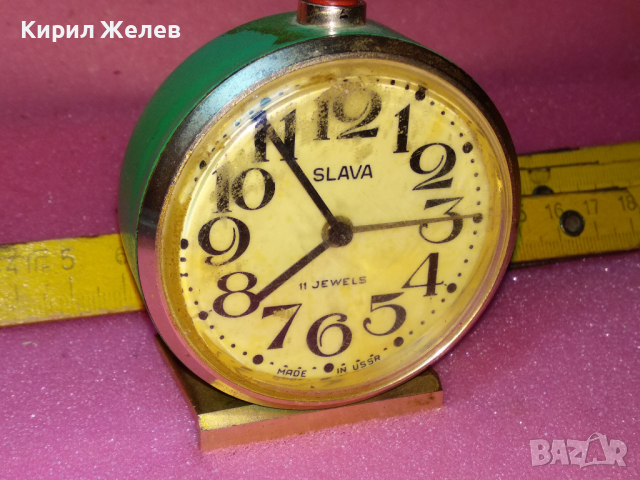 SLAVA MADE in USSR Стар КОЛЕКЦИОНЕРСКИ РУСКИ БУДИЛНИК МЕХАНИЧЕН НАСТОЛЕН ЧАСОВНИК СЛАВА СССР 7777, снимка 12 - Антикварни и старинни предмети - 44545711