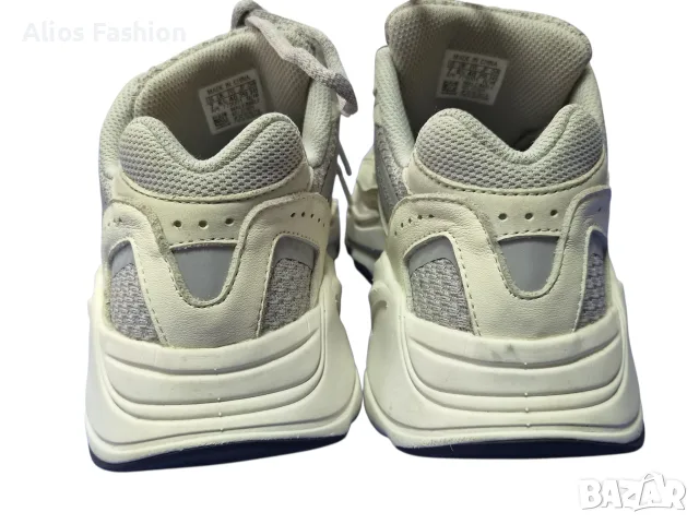 Оригинални Adidas Yeezy Boost 700 V2 "Static" (номер 40 ), снимка 5 - Ежедневни обувки - 56313666