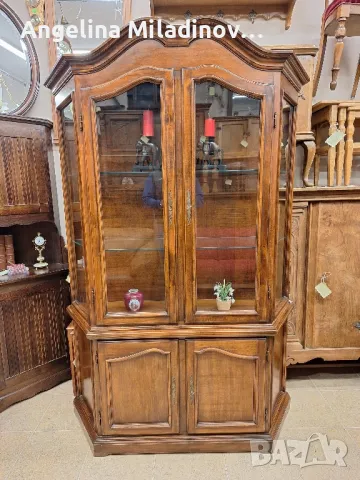 луксозен трапезен бюфет  - витрина , снимка 1