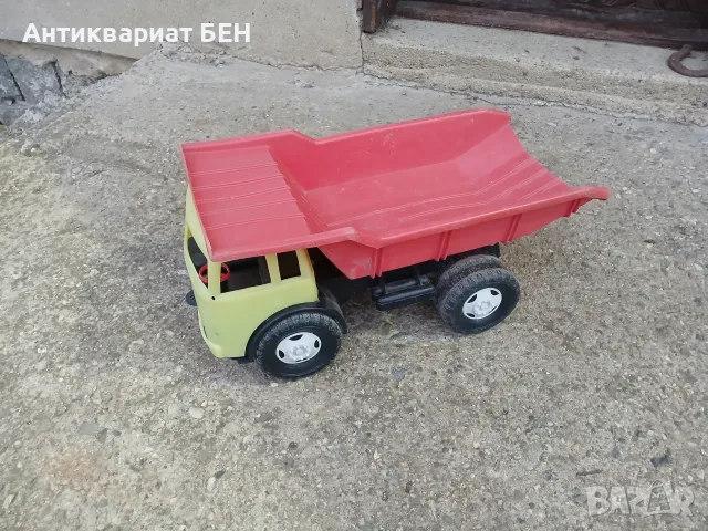 БЪЛГАРСКИ РЕТРО САМОСВАЛ ОТ 70-ТЕ ГОДИНИ – ЛЕГЕНДА ОТ ЕДНО НЕЗАБРАВИМО ДЕТСТВО!