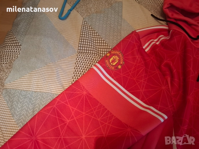 Суитчер на фк МАНЧЕСТЪР ЮНАЙТЕД .нова запазен .пращам с преглед., снимка 3 - Фен артикули - 52100119