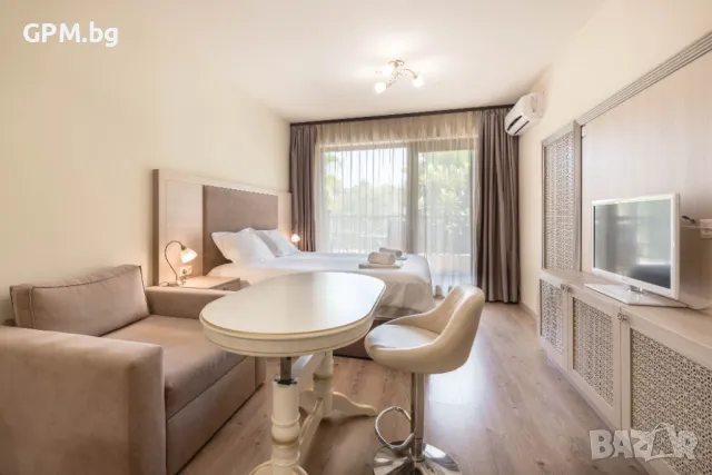 Аргиш Партез – уютно студио с басейн и морски бриз, снимка 9 - Почивки на море - 50096106