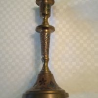 Индийски гравиран свещник от бронз, снимка 1 - Други ценни предмети - 38875135
