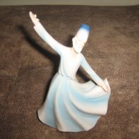 порцеланова фигура на танцуващ мъж-дервиш, снимка 1 - Колекции - 38052881