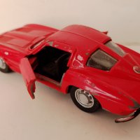 Chevrolet Corvette 1963 Maisto 1:38, снимка 2 - Колекции - 42894354