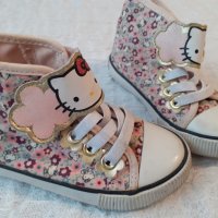 Детски кецове Hello Kitty номер 24, снимка 1 - Детски маратонки - 39052563