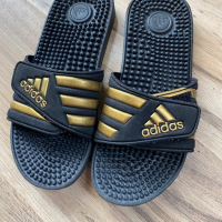 Оригинални черно/златисти чехли adidas Adissage 40 н, снимка 2 - Мъжки чехли - 44795889
