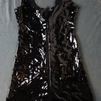 Noir Handmade M/L нова лачена/винил къса рокля с цип отпред, снимка 11 - Рокли - 42486927