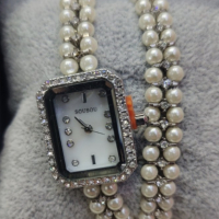 Дамски часовник комплект с гривна бял/сребрист, снимка 3 - Гривна - 44326895