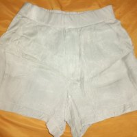 Уникални модели на панталонки и поли Bershka , снимка 4 - Поли - 39932967