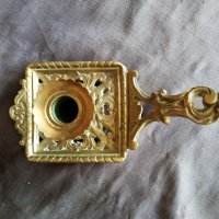 преносим бароков свещник от бронз, снимка 3 - Антикварни и старинни предмети - 29849426