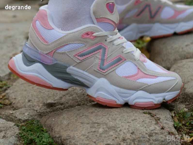 Дамски маратонки New Balance в бяло и розово, снимка 1
