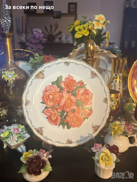 Royal Albert England  1990 “ Лпбов от пръв поглед” Код P1839, снимка 1