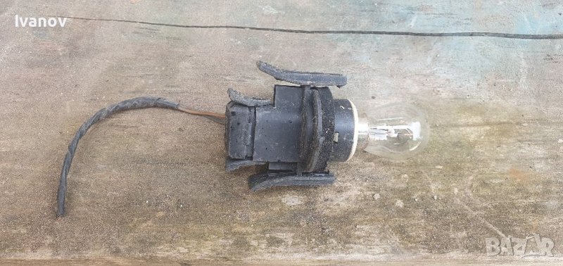 Оригинална фасунка за преден мигач с букса за бмв е36 всички модели , снимка 1