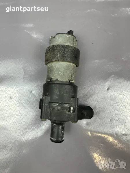 Водна помпа за Мерцедес Mercedes W203 A2038350064, снимка 1