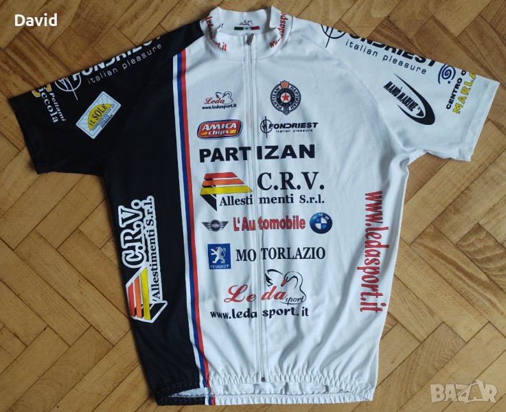Оригинално вело горнище на Партизан Белград, снимка 1