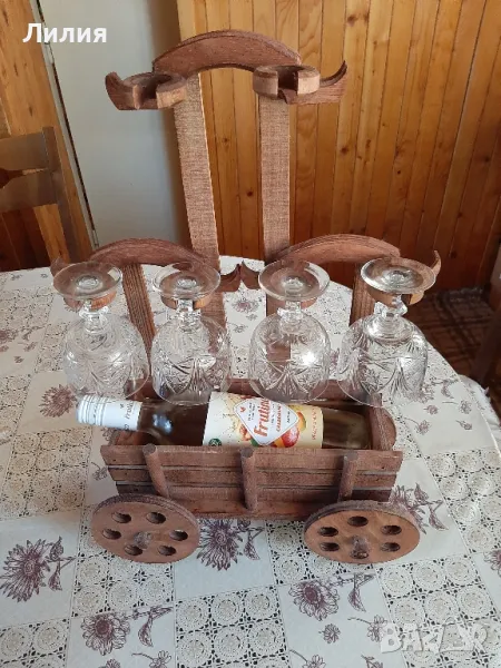 Стойка за вино и чаши, дървена - идея за подарък, снимка 1