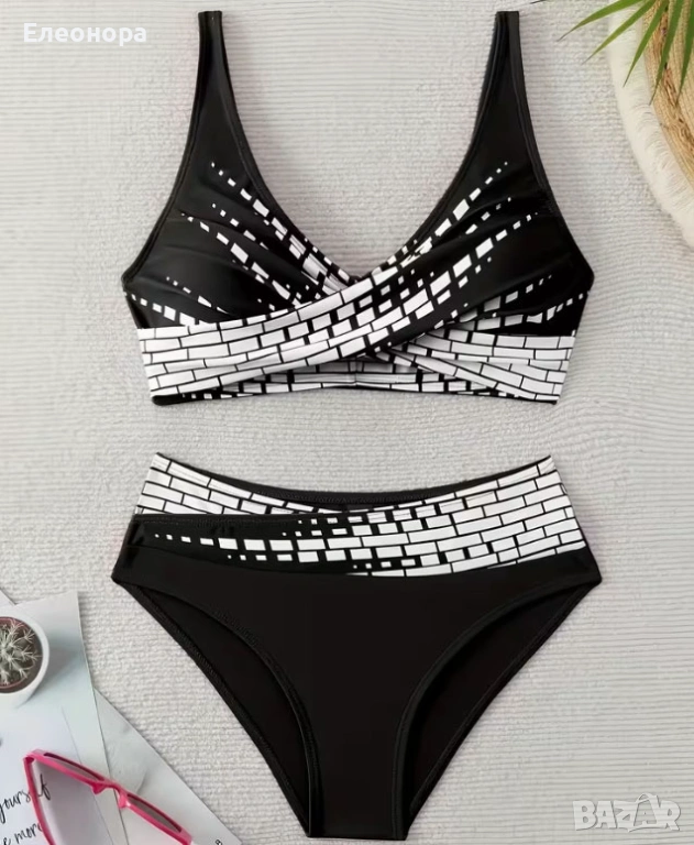 нов бански в черно и бяло, снимка 1