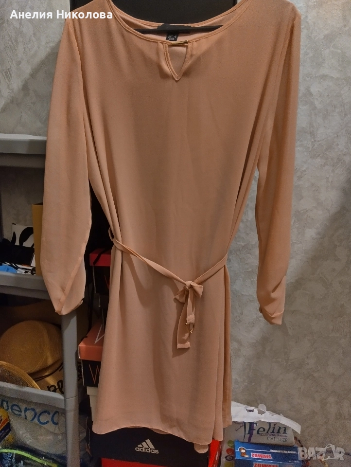 Бежова рокля, снимка 1