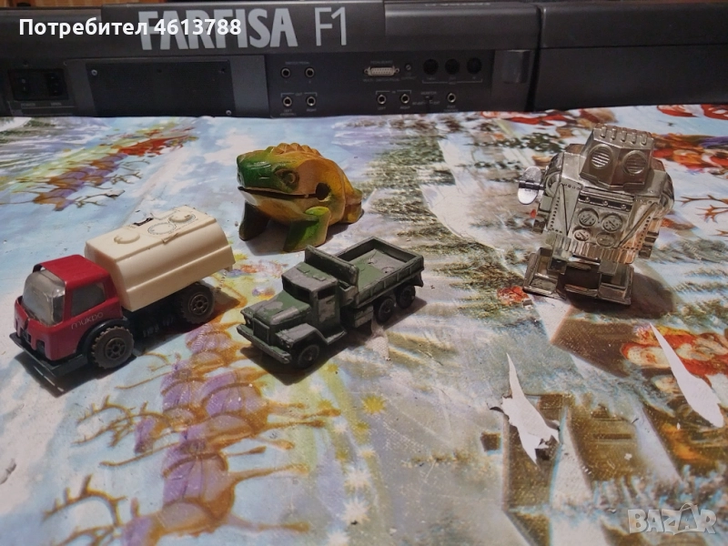 Стари играчки, снимка 1