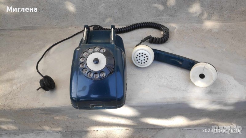 Ракла, куфар, телефон с шайба, кожен албум, снимка 1