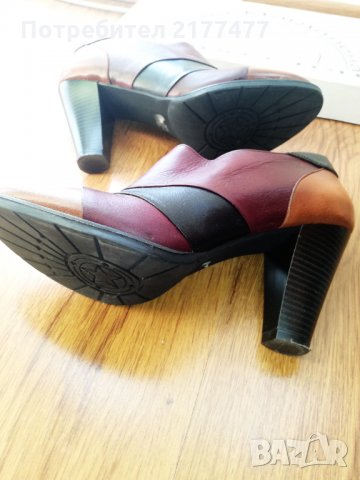 продавам Дамски кожени боти, снимка 3 - Дамски боти - 32128336