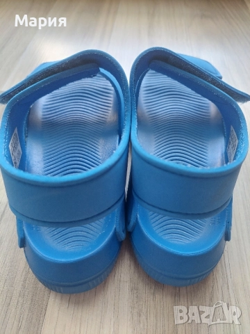 Adidas сандали 32 номер, снимка 4 - Детски сандали и чехли - 51445464