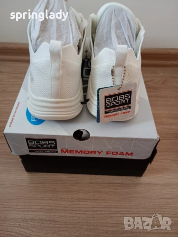 Дамски маратонки Skechers, снимка 4 - Маратонки - 51385622