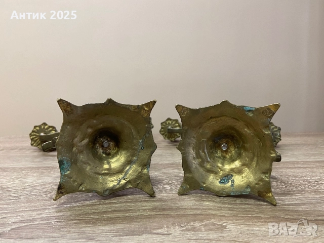 Винтидж бронзови свещници с ездачи на коне (чифт), снимка 5 - Антикварни и старинни предмети - 52061053