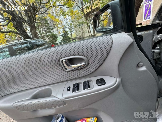 Гаражна и много запазена Mazda Premacy, автоматик, бензин. , снимка 8 - Автомобили и джипове - 52425545