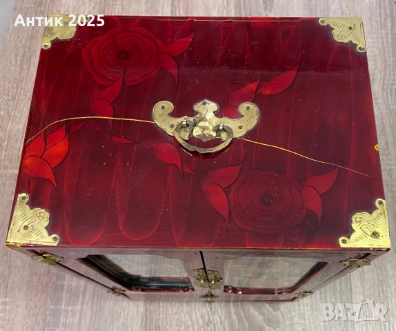 Винтидж китайска кутия за бижута от червено лакирано дърво с резба, снимка 7 - Антикварни и старинни предмети - 52063984