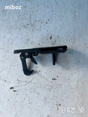 Заключалка преден капак Фолксваген Пасат VW Passat b6